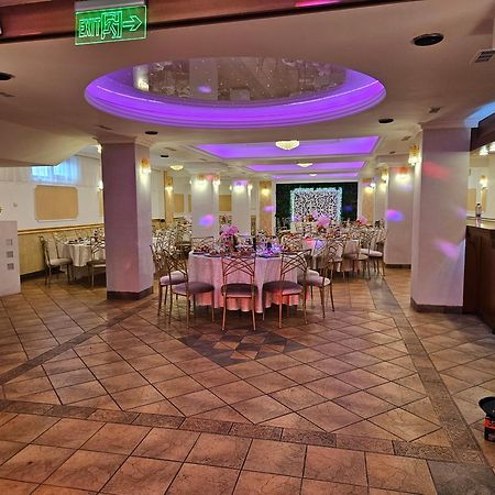 Hotel Bulevard Făgăraş Eksteriør bilde