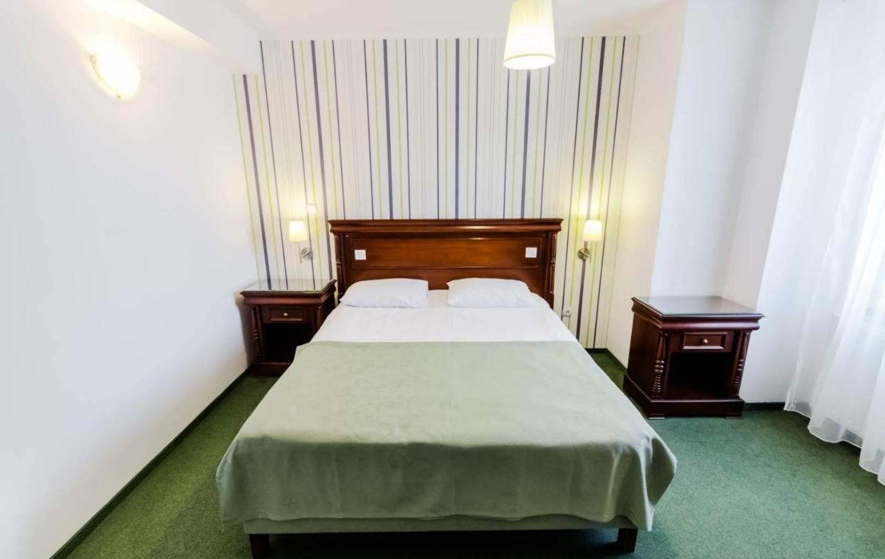 Hotel Bulevard Făgăraş Eksteriør bilde