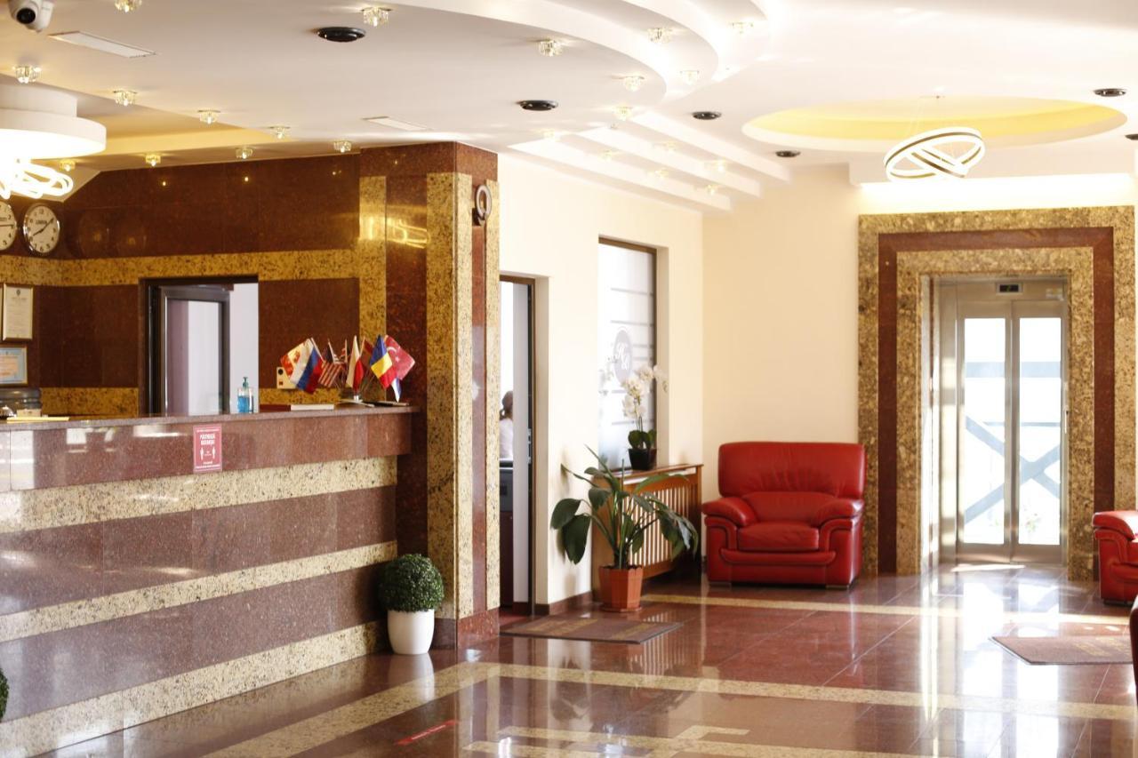 Hotel Bulevard Făgăraş Eksteriør bilde