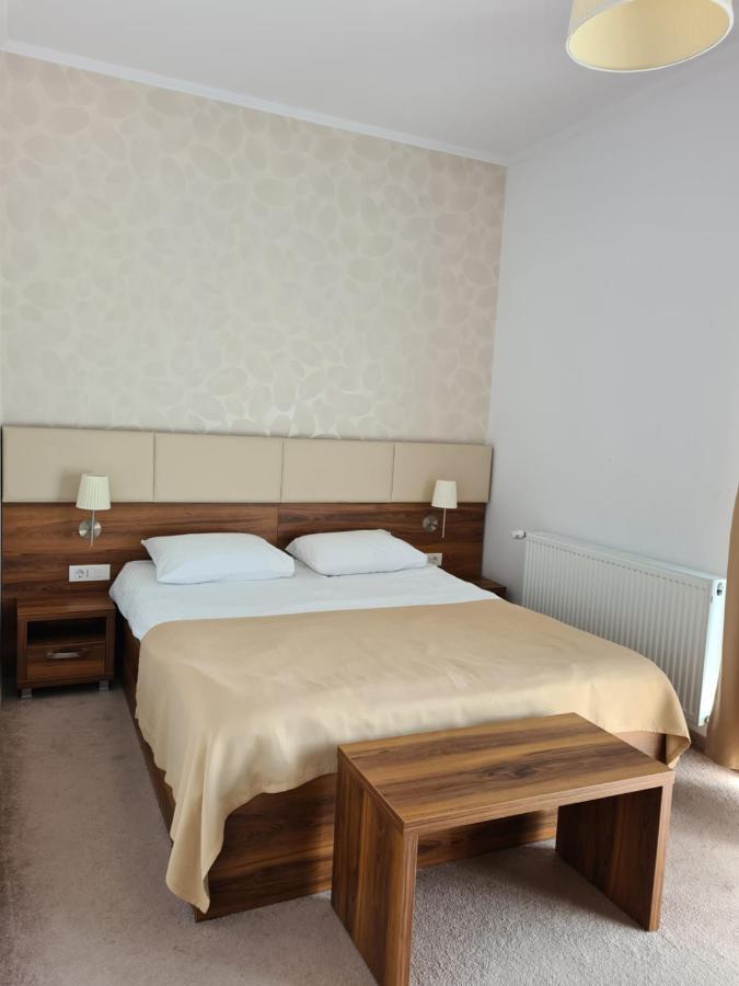 Hotel Bulevard Făgăraş Eksteriør bilde