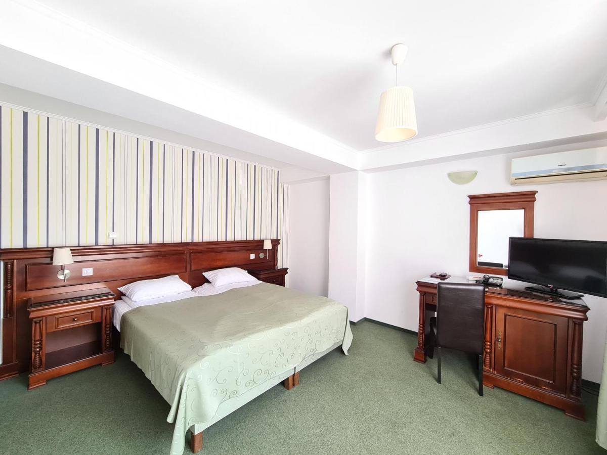 Hotel Bulevard Făgăraş Eksteriør bilde