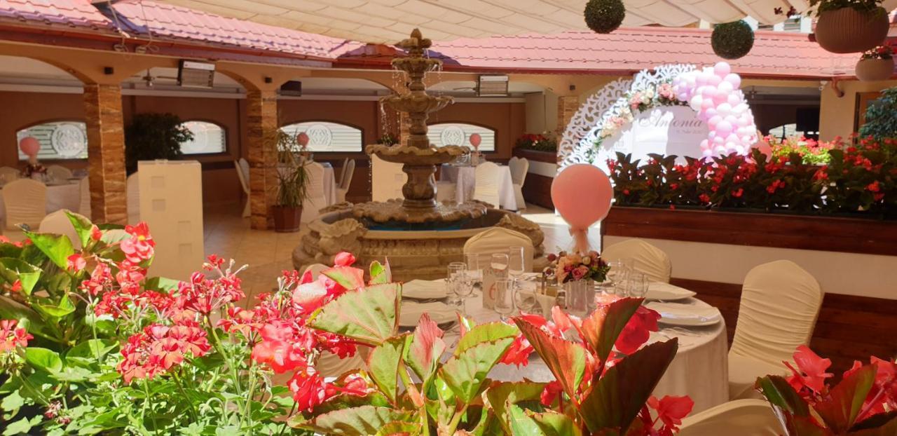 Hotel Bulevard Făgăraş Eksteriør bilde