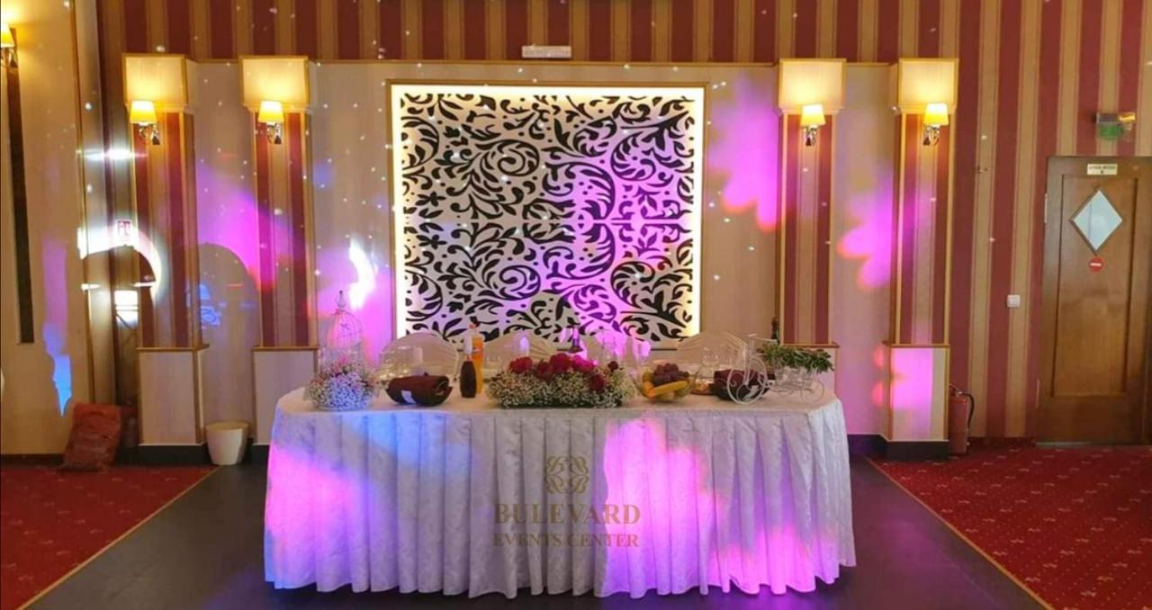 Hotel Bulevard Făgăraş Eksteriør bilde