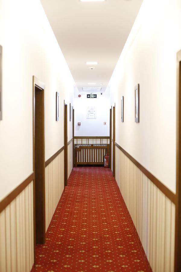 Hotel Bulevard Făgăraş Eksteriør bilde