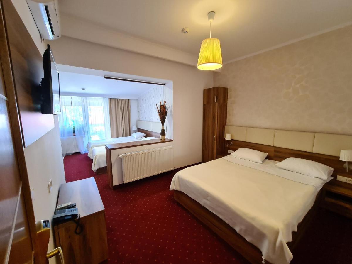 Hotel Bulevard Făgăraş Eksteriør bilde